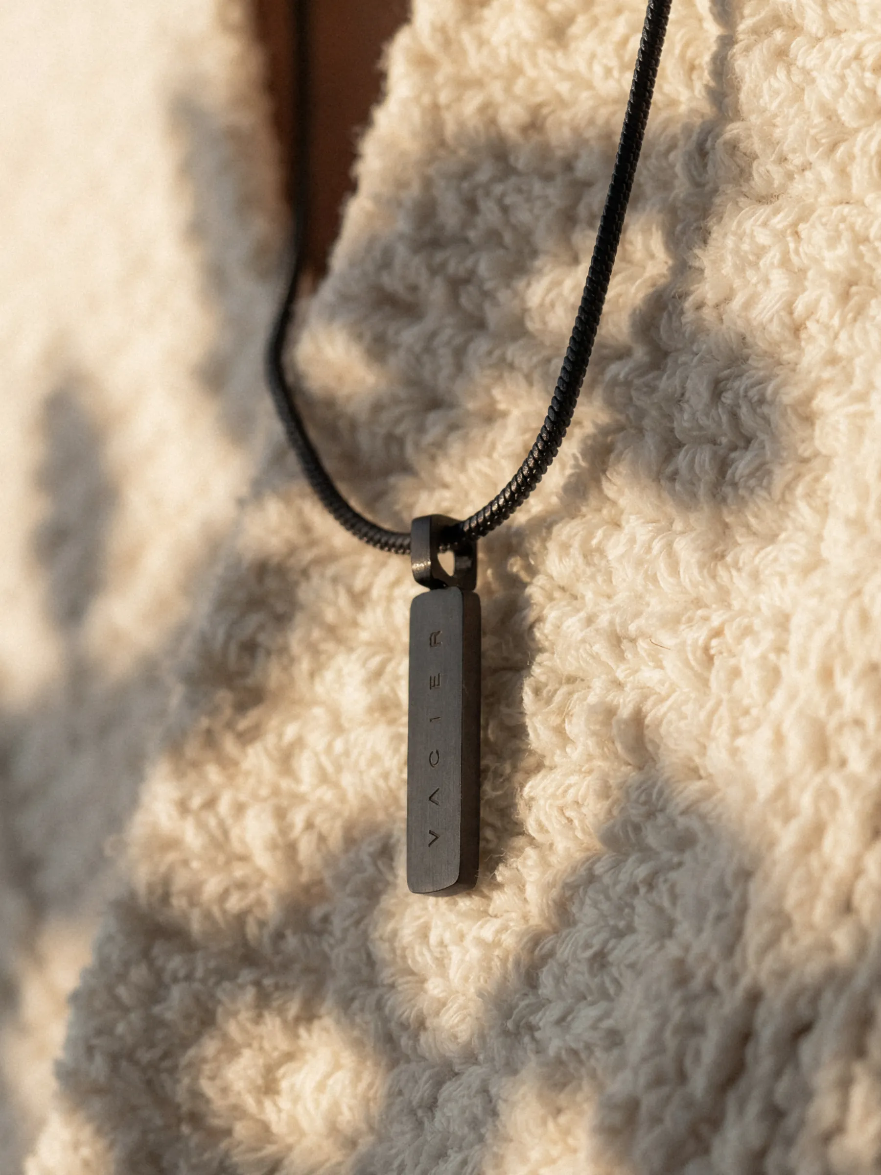 SQUARE PENDANT NECKLACE - Image 10